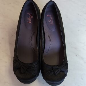 Jellypop Black Bow Round-Toe Comfort Cushion 2" Heels